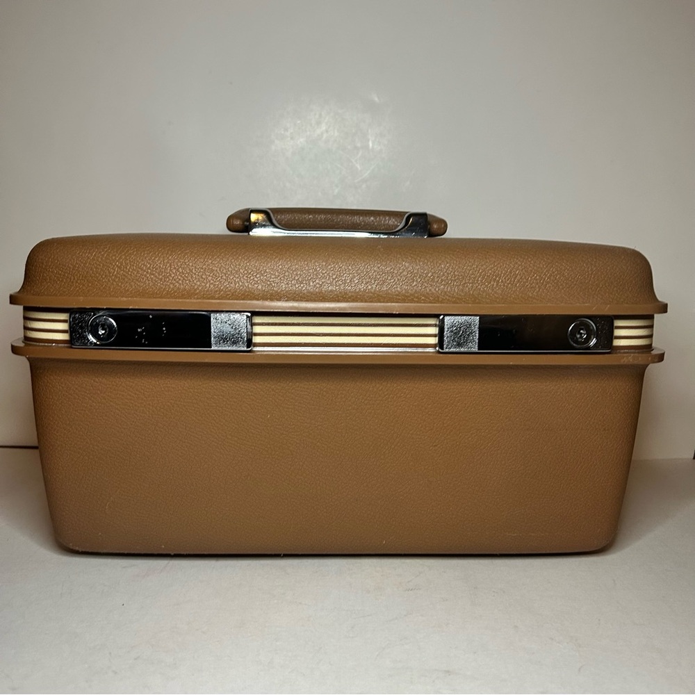 Samsonite Tan Travel Vanity Case